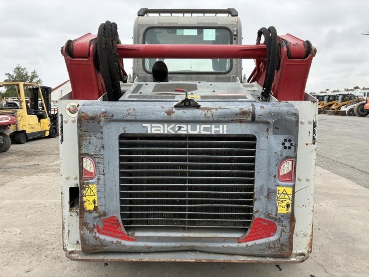 2018-takeuchi-tl12-image-13