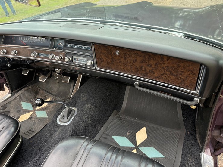 #1379-•-1967-pontiac-bonneville-convertible-car-image-81