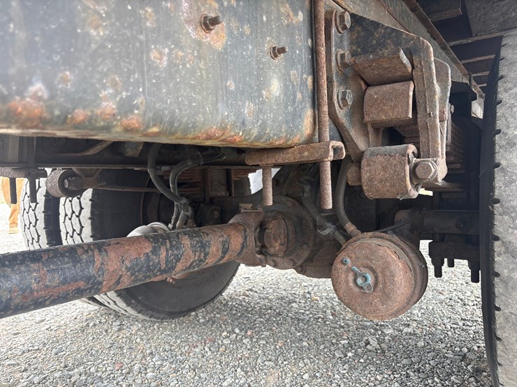 2015-international-durastar-4300-image-52