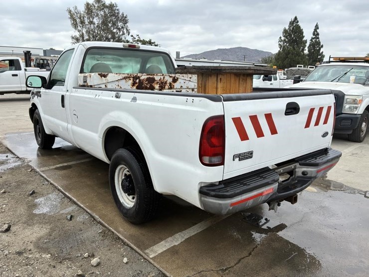 2001-ford-f250-image-4