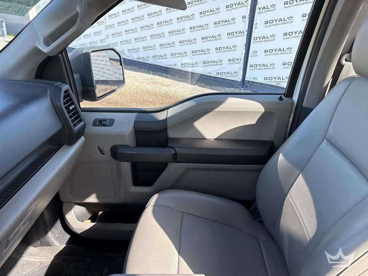 2016-ford-f150-image-19