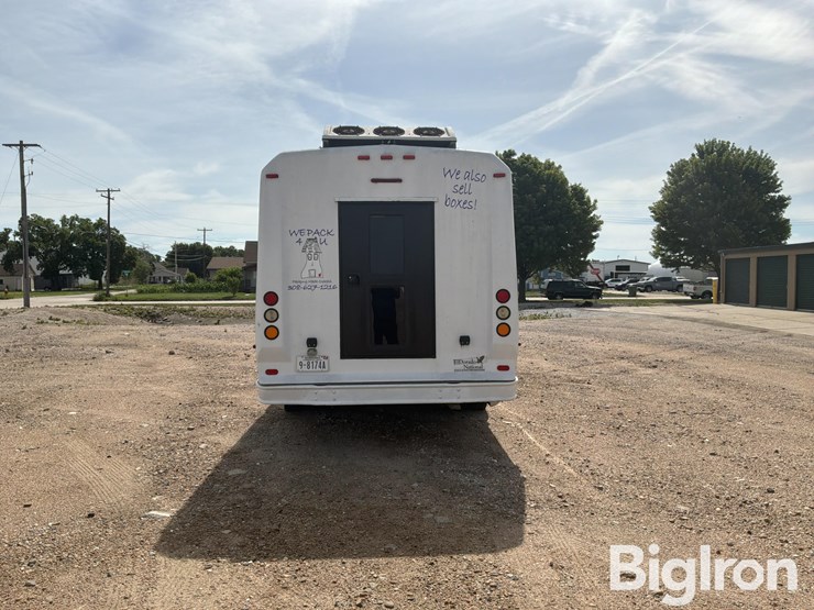2006-ford-transit-image-6