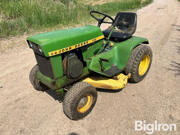 1970-john-deere-110-image-1