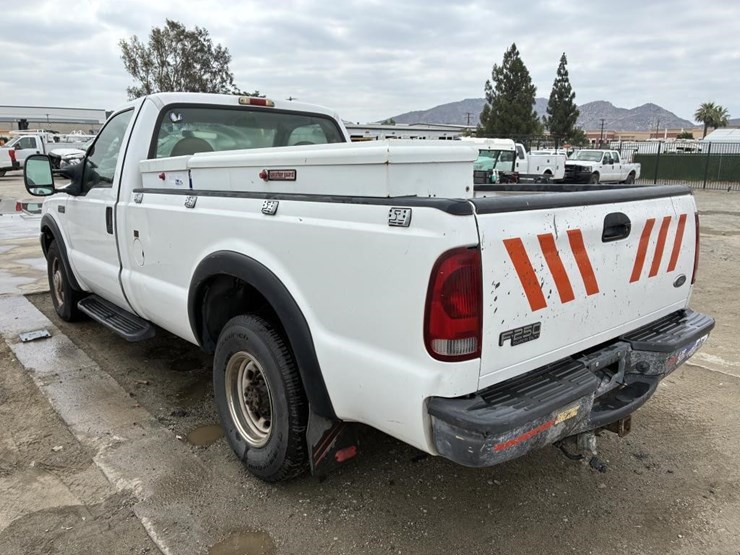 2004-ford-f250-image-4