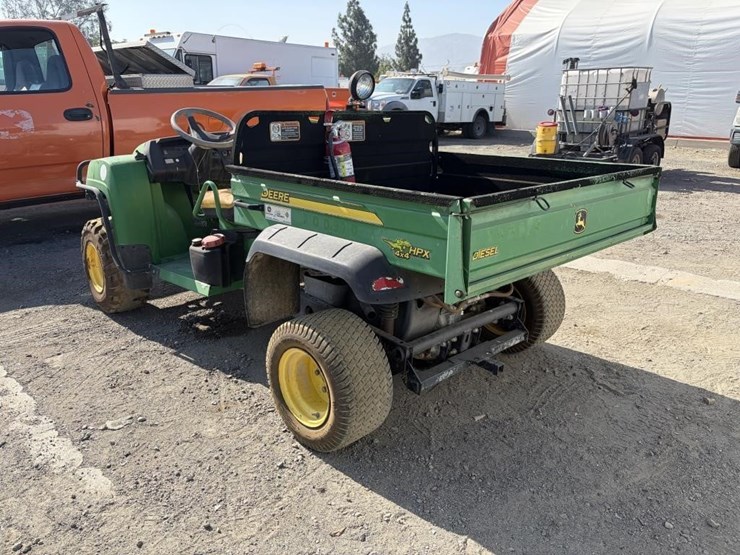 john-deere-gator-image-4