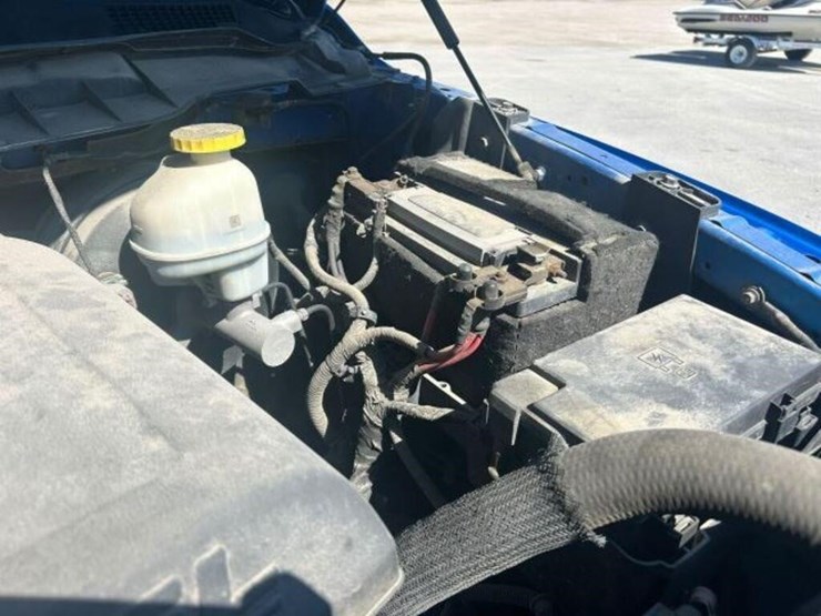 2021-ram-1500-classic-image-61