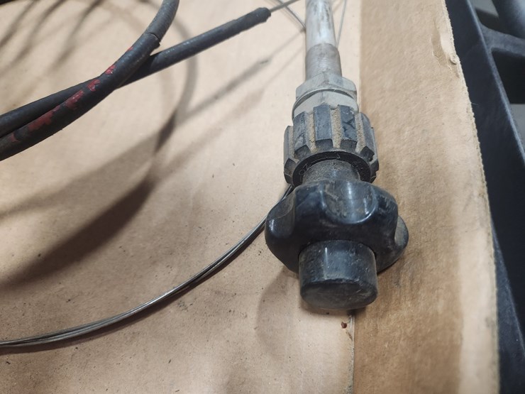 #400-•-mack-truck-parts-image-11