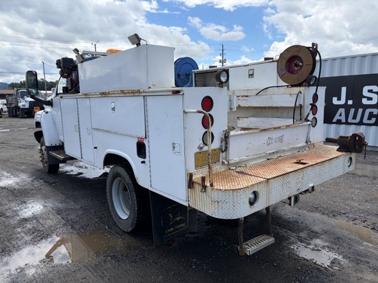 2006-chevrolet-c4500-4x4-service-truck-image-6