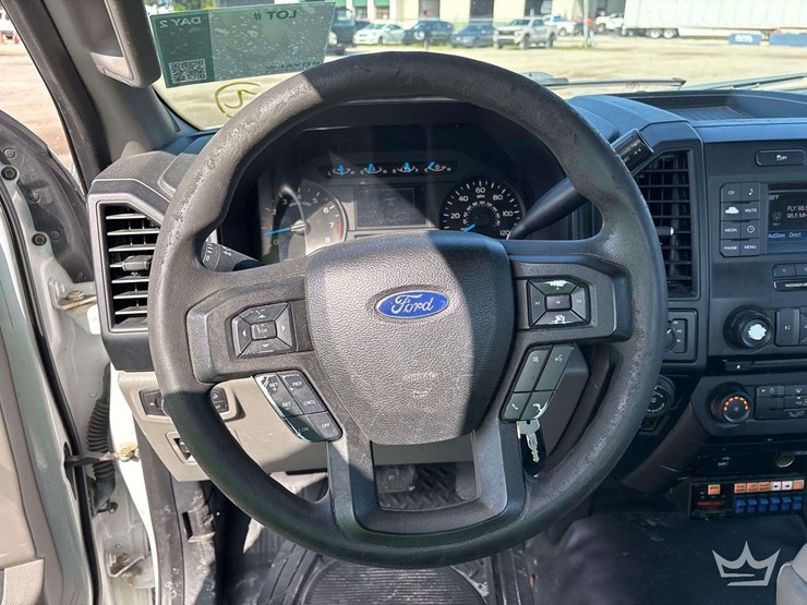 2016-ford-f150-image-12
