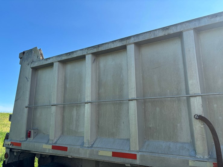 #2216-•-1978-montone-28'-end-dump-semi-trailer-image-38