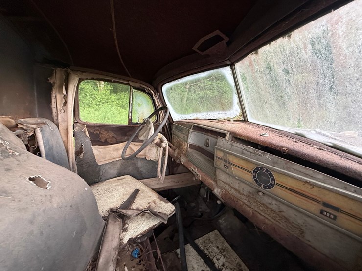 #1371-•-1946-hudson-pickup-truck-image-24