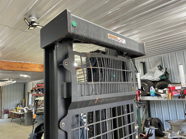#6062-•-raymond-electric-pallet-stacker-image-14