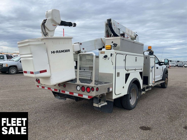 2021-ford-f550-image-4