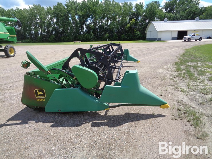 1990-john-deere-920-image-4