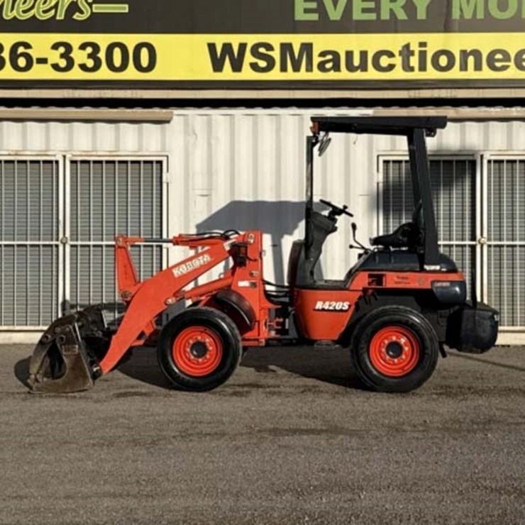 KUBOTA R420S