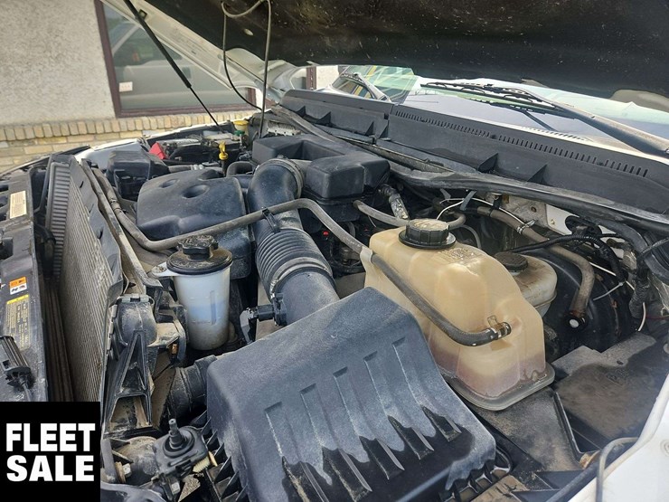 2011-ford-f350-image-16