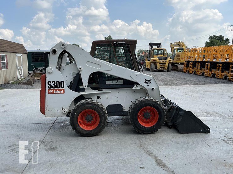 2008-bobcat-s300-image-5