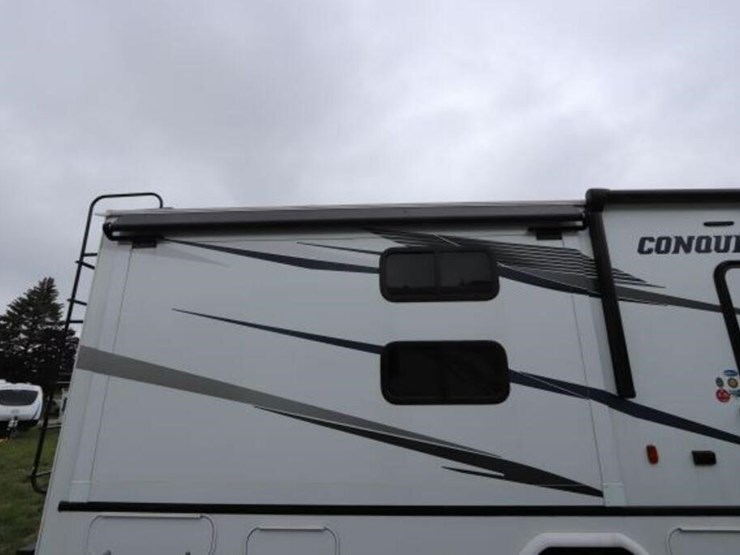 2025-ford-transit-image-13