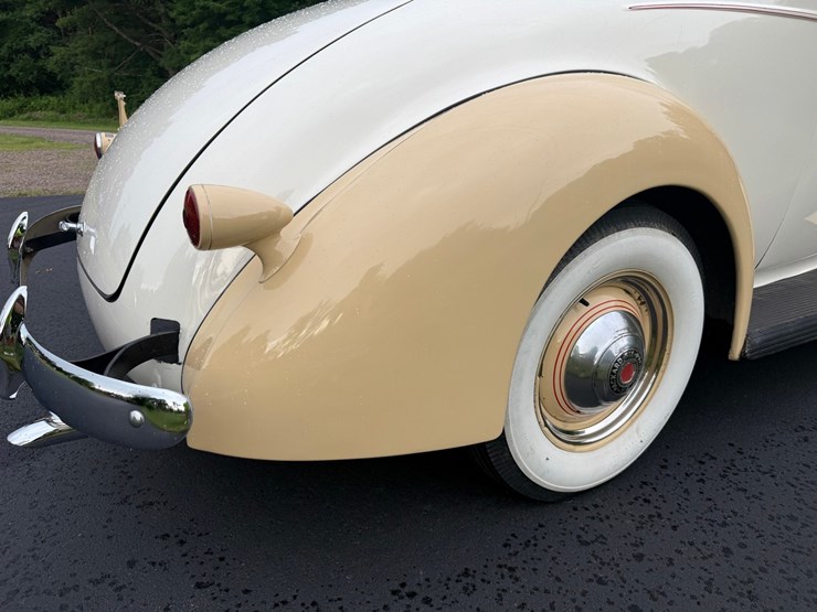 #1372-•-1937-packard-115-c-coupe-image-34