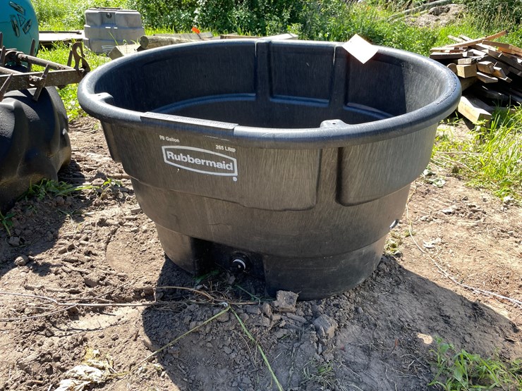 #7133-•-rubbermaid-stock-tank-image-1