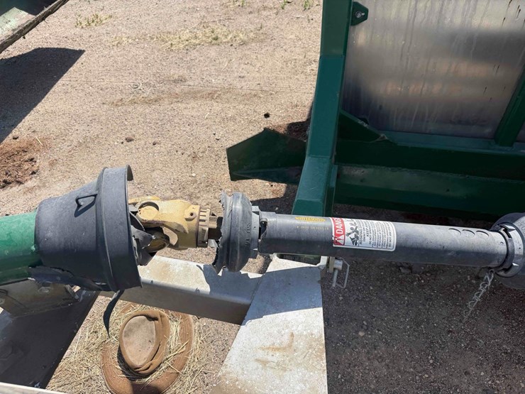 areomaster-pt-130-compost-turner-image-19