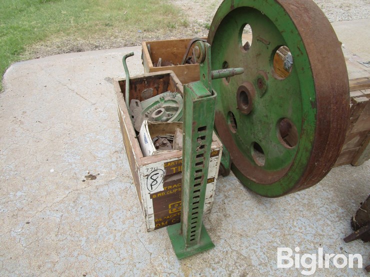 john-deere-14t-image-14