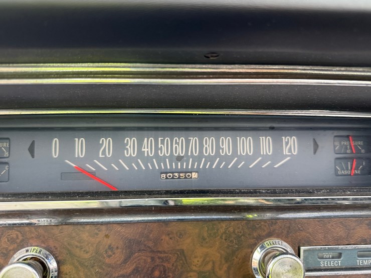 #1379-•-1967-pontiac-bonneville-convertible-car-image-75