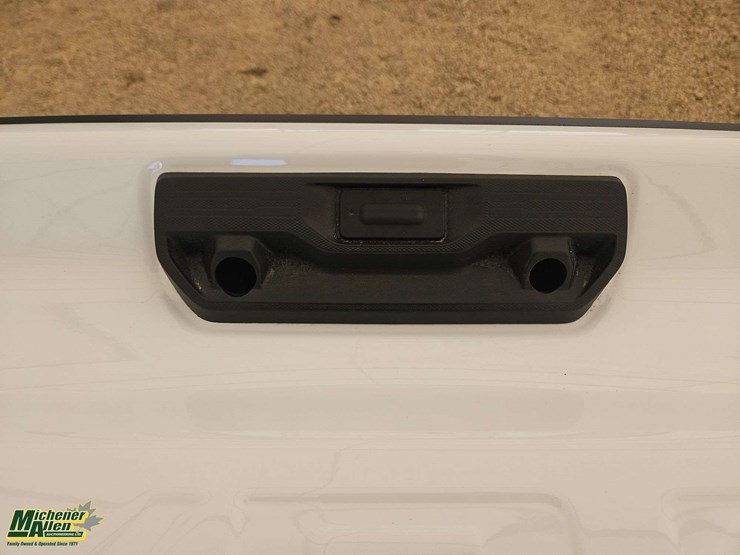 chevrolet-silverado-4th-generation-tailgate-image-5