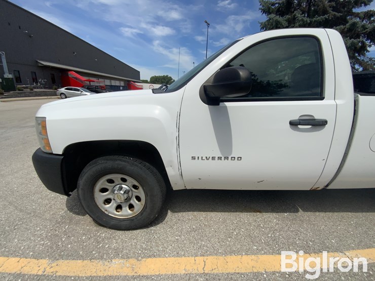 2013-chevrolet-silverado-1500-image-13