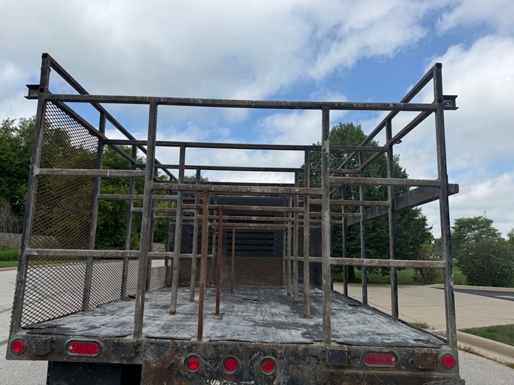 #1487-•-2004-gmc-c4500-flatbed-form-truck-image-22
