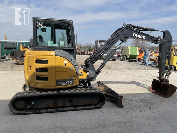 2014-deere-50g-image-5