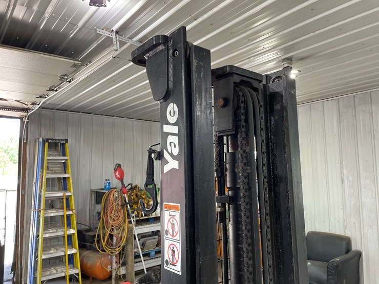#6064-•-yale-electric-pallet-stacker-image-10