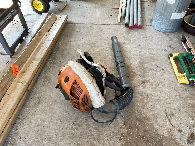 #7183-•-stihl-gas-powered-backpack-blower-image-3