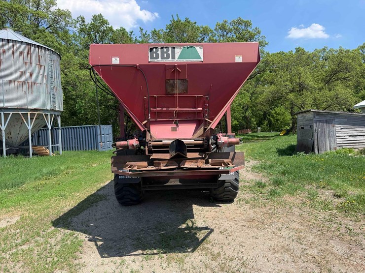 bbi-lime-spreader-image-3