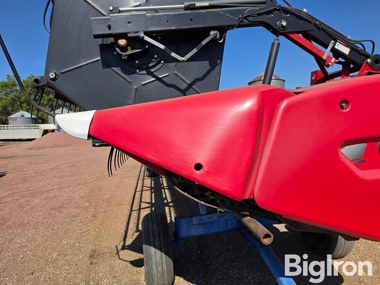 2011-case-ih-3020-image-11