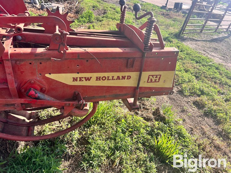 new-holland-271-image-9