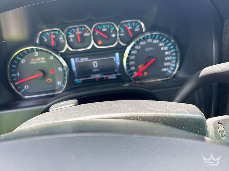 2018-chevrolet-silverado-1500-image-12