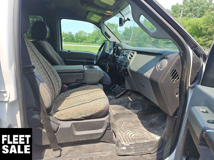 2015-ford-f350-image-25
