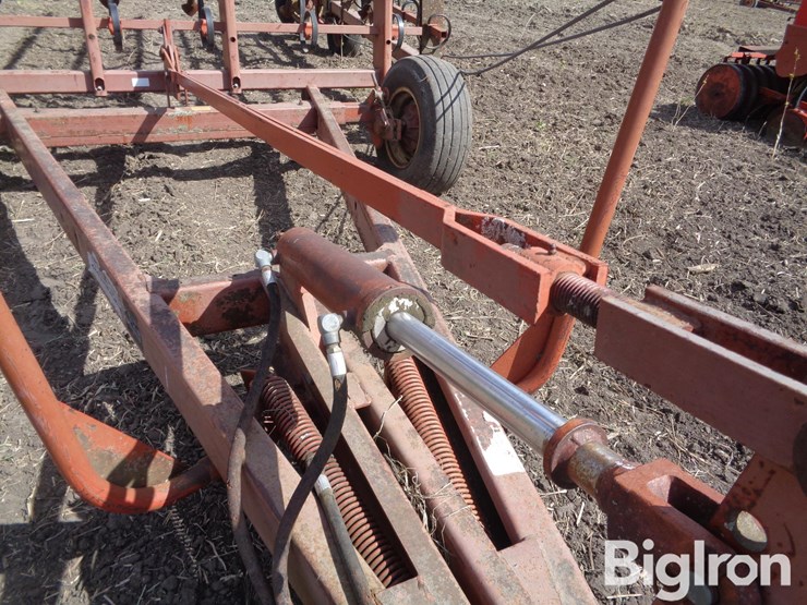 melroe-453-36'-multi-weeder-image-10