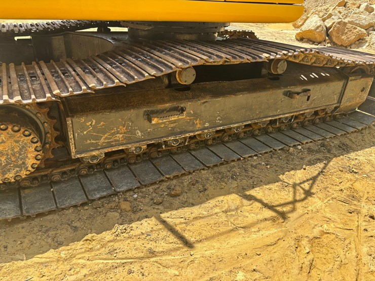 komatsu-pc200-lc-6le-image-97