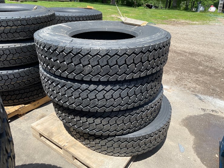 #6519-•-set-of-(4)-semi-tires-image-2
