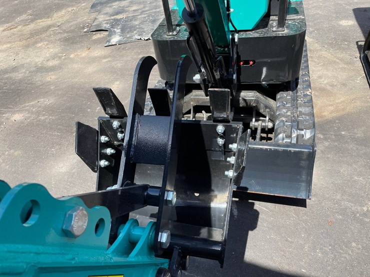 #6074-•-agt-mini-excavator-mh12rx-image-6