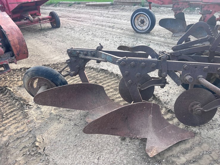 john-deere-44-image-1