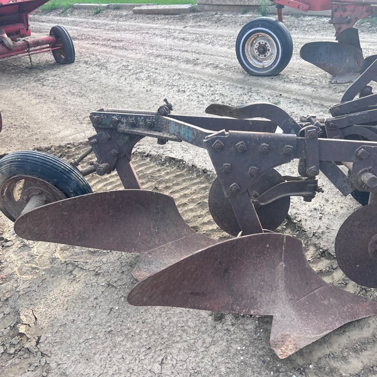JOHN DEERE 44