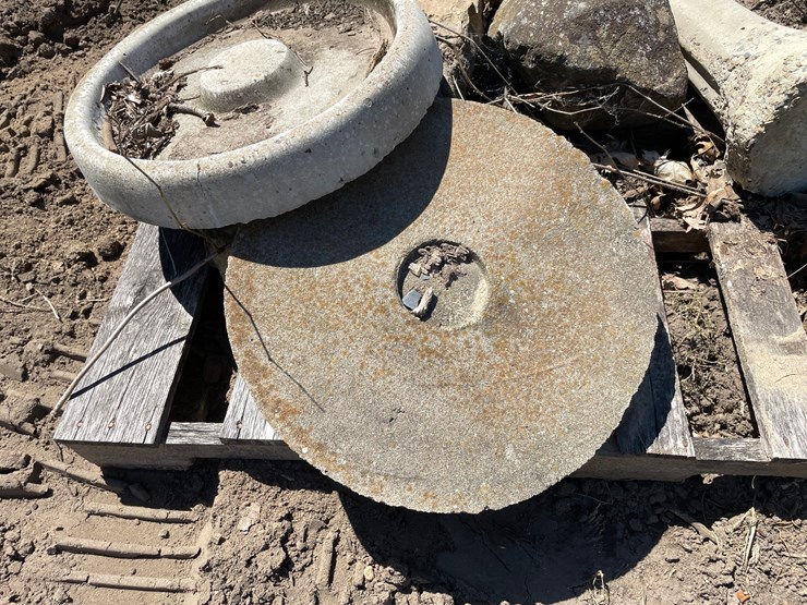 #7137-•-t-posts,-concrete-steps,-and-more-image-9