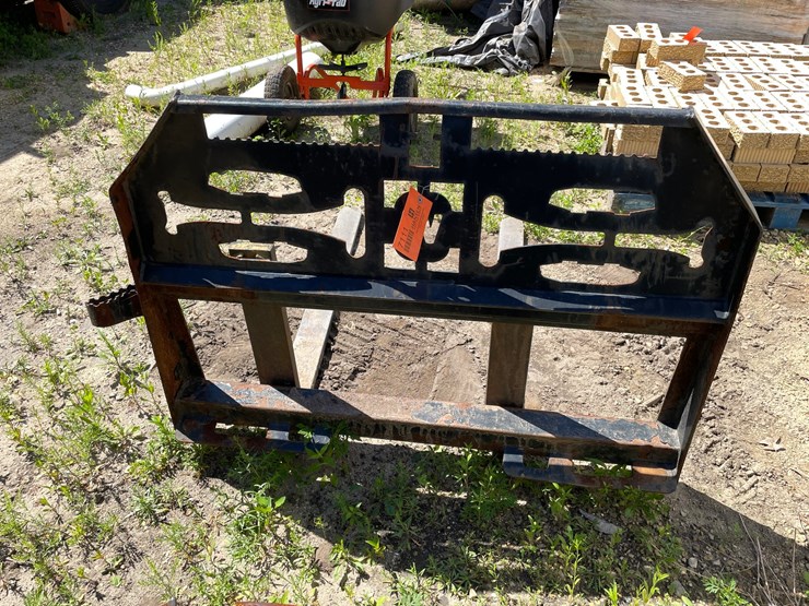 #7111-•-set-of-pallet-forks-image-6