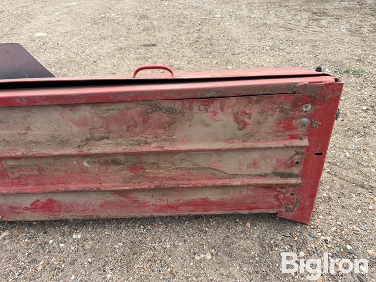 new-holland-spare-net-wrap-storage-box-image-13