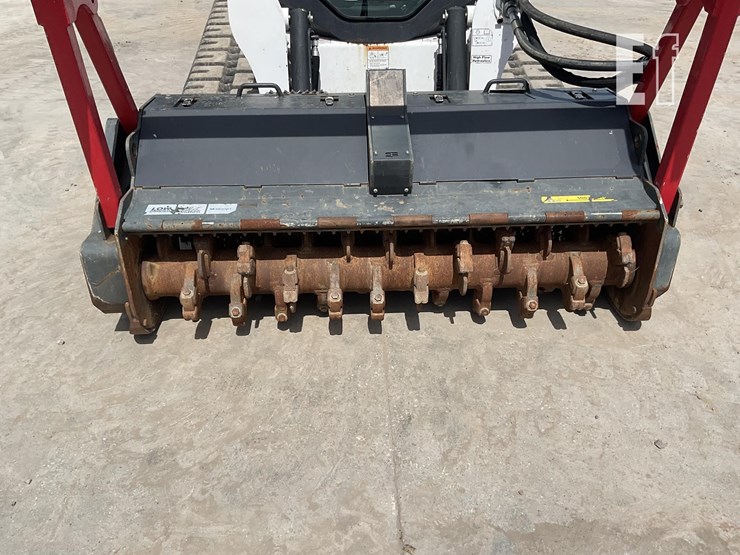 2020-bobcat-t770-image-10