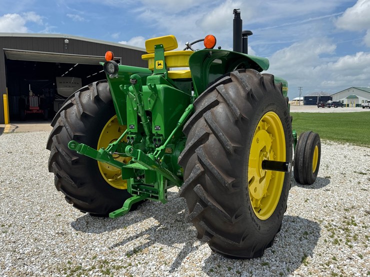 john-deere-4320-image-6