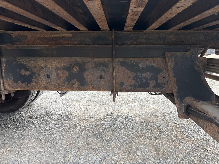 2011-international-durastar-4300-image-37